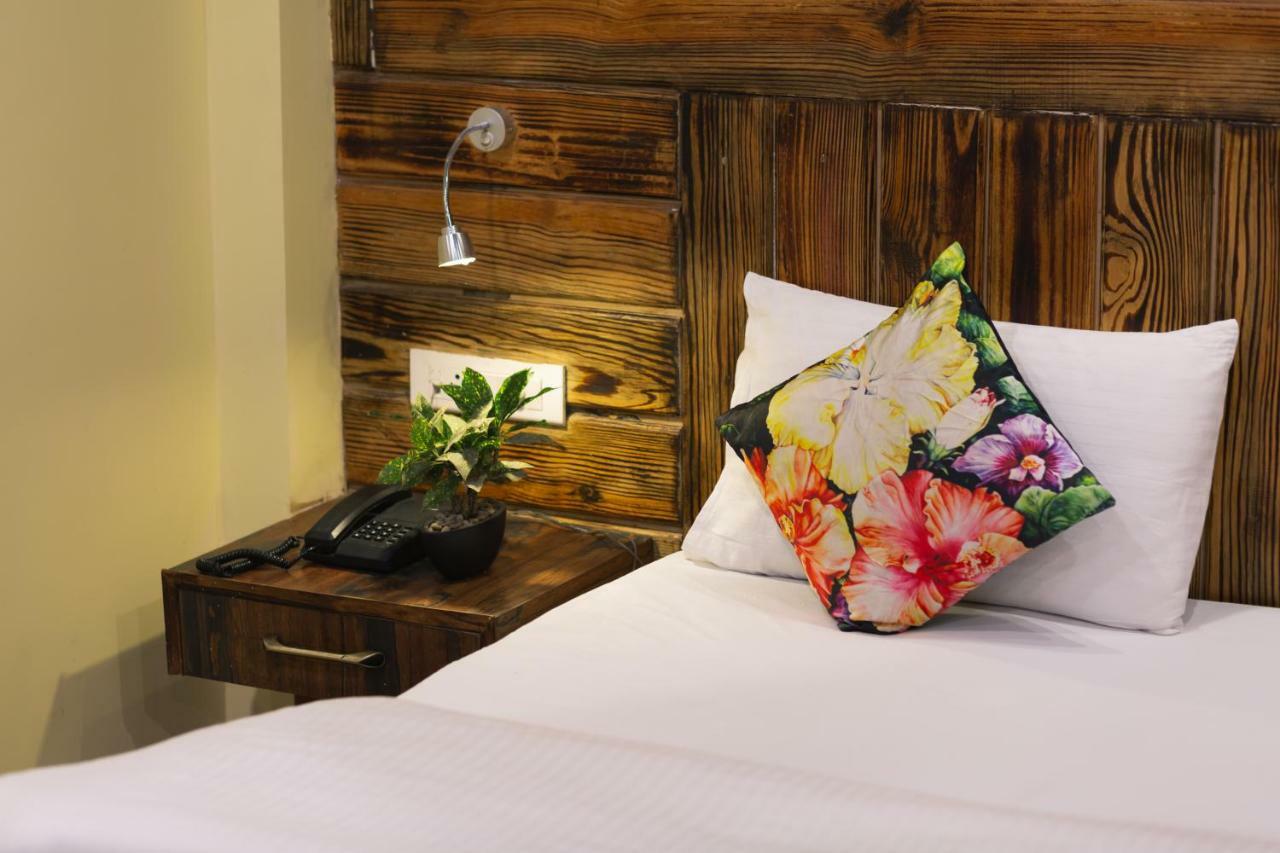 Nirvana Lodge And Lounge Mussoorie Exterior foto